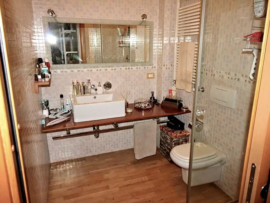 Immagine 9 di Villetta a schiera in vendita  a Pisa