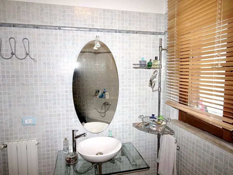 Immagine 23 di Villetta a schiera in vendita  a Pisa