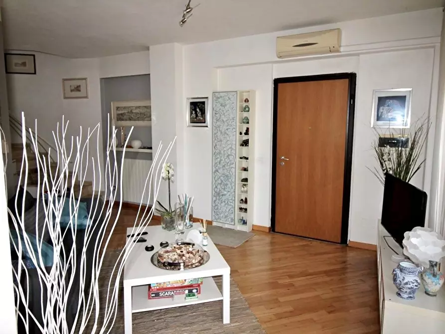 Immagine 2 di Villetta a schiera in vendita  a Pisa