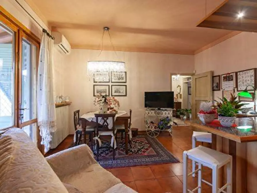 Immagine 13 di Porzione di casa in vendita  a Peccioli