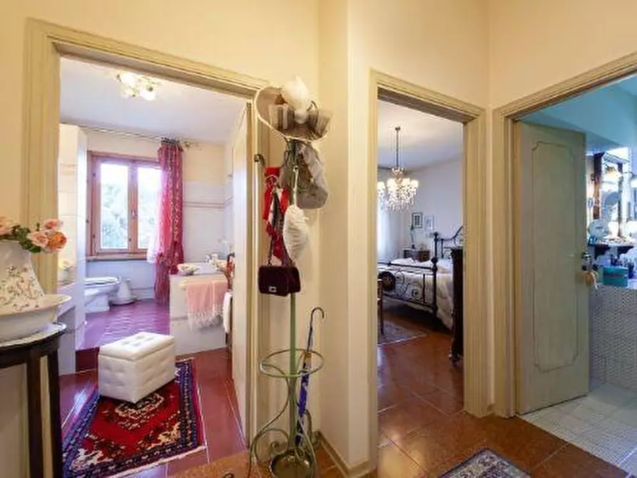 Immagine 16 di Porzione di casa in vendita  a Peccioli