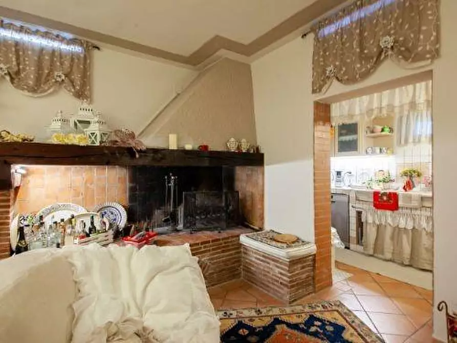 Immagine 27 di Porzione di casa in vendita  a Peccioli