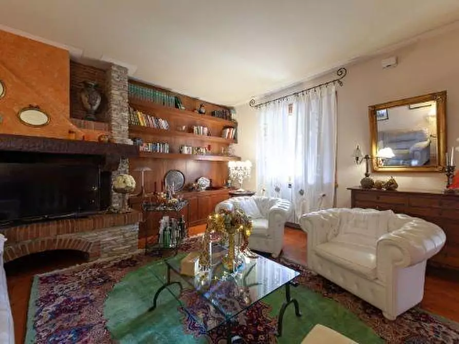 Immagine 8 di Porzione di casa in vendita  a Peccioli