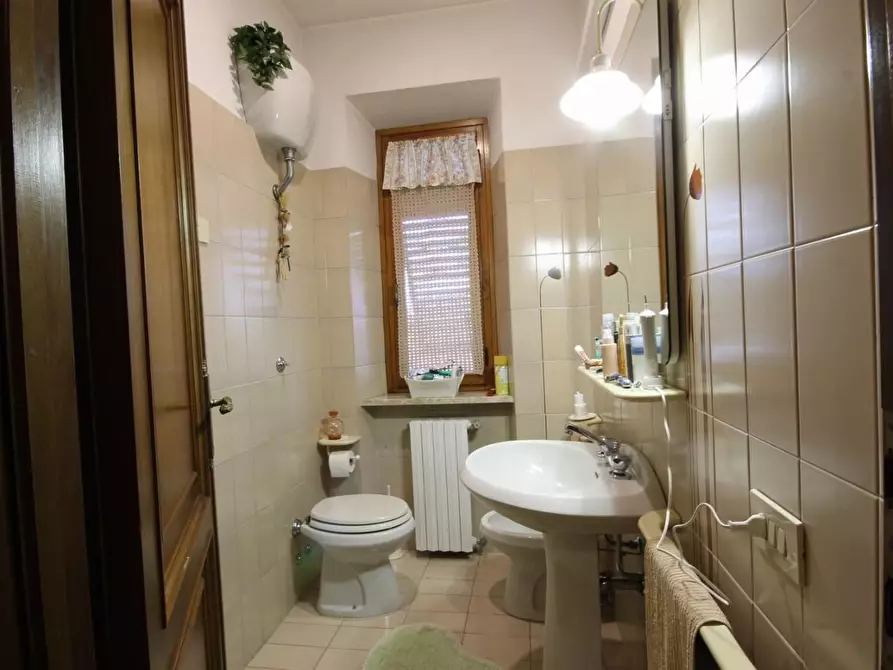 Immagine 14 di Casa bifamiliare in vendita  a Capannori