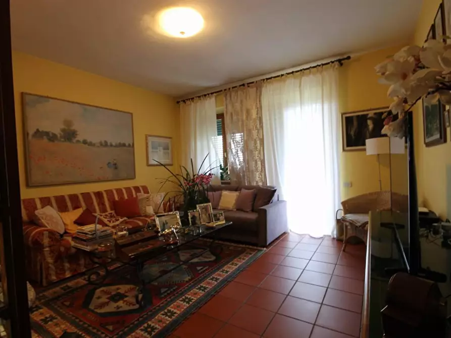 Immagine 7 di Casa bifamiliare in vendita  a Capannori