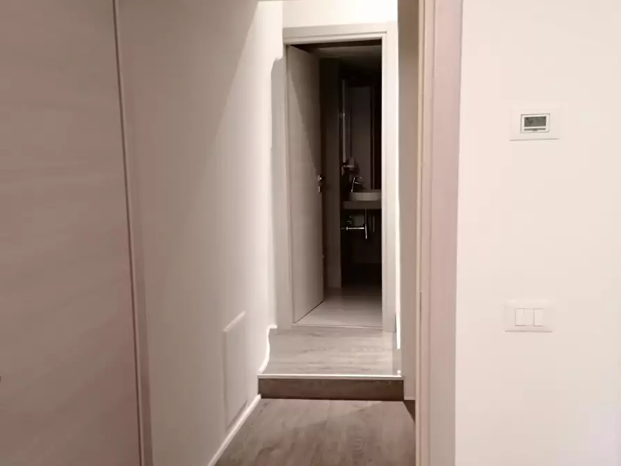 Immagine 12 di Appartamento in vendita  a Siena