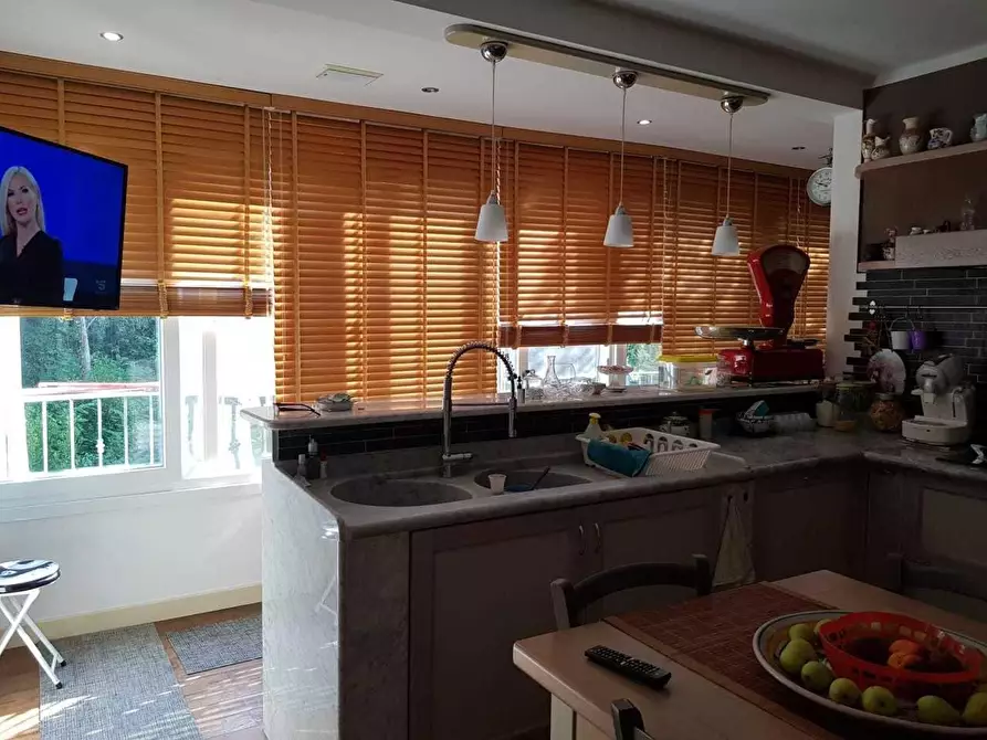 Immagine 7 di Casa semindipendente in vendita  a Carrara