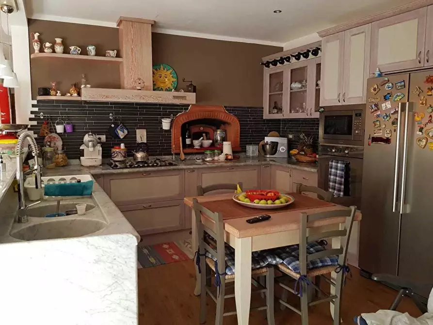 Immagine 8 di Casa semindipendente in vendita  a Carrara