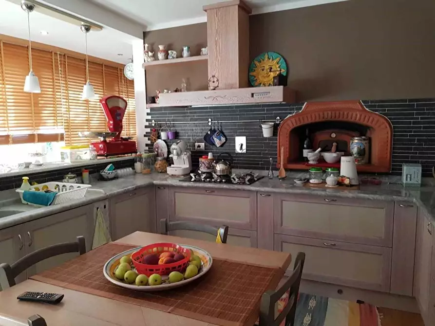 Immagine 6 di Casa semindipendente in vendita  a Carrara