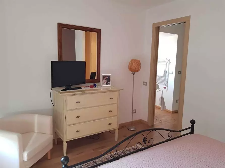 Immagine 17 di Casa semindipendente in vendita  a Carrara