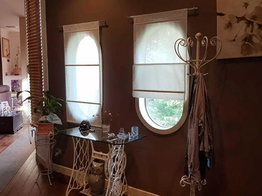 Immagine 4 di Casa semindipendente in vendita  a Carrara