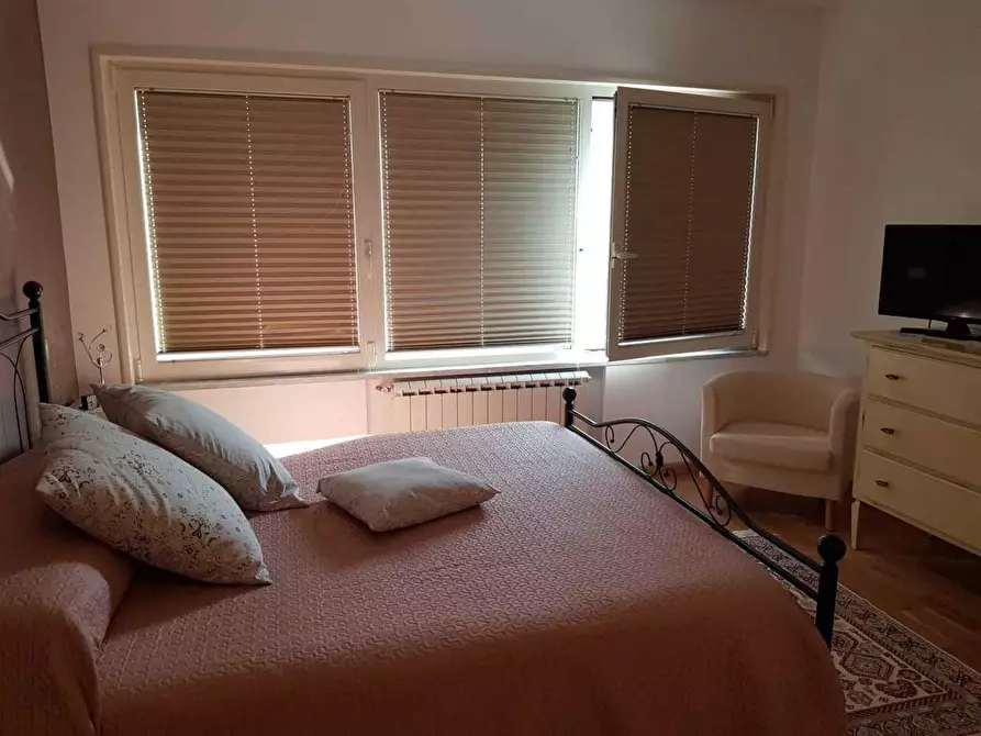 Immagine 20 di Casa semindipendente in vendita  a Carrara