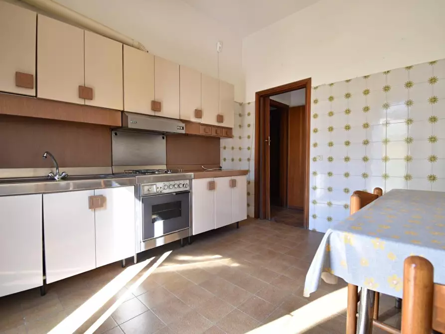 Immagine 8 di Appartamento in vendita  a Pisa