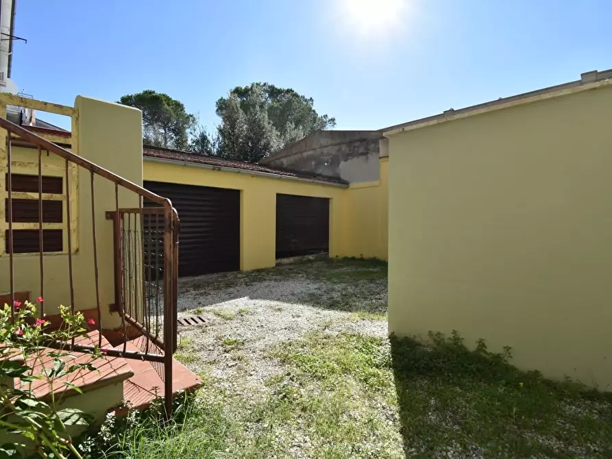 Immagine 13 di Appartamento in vendita  a Pisa