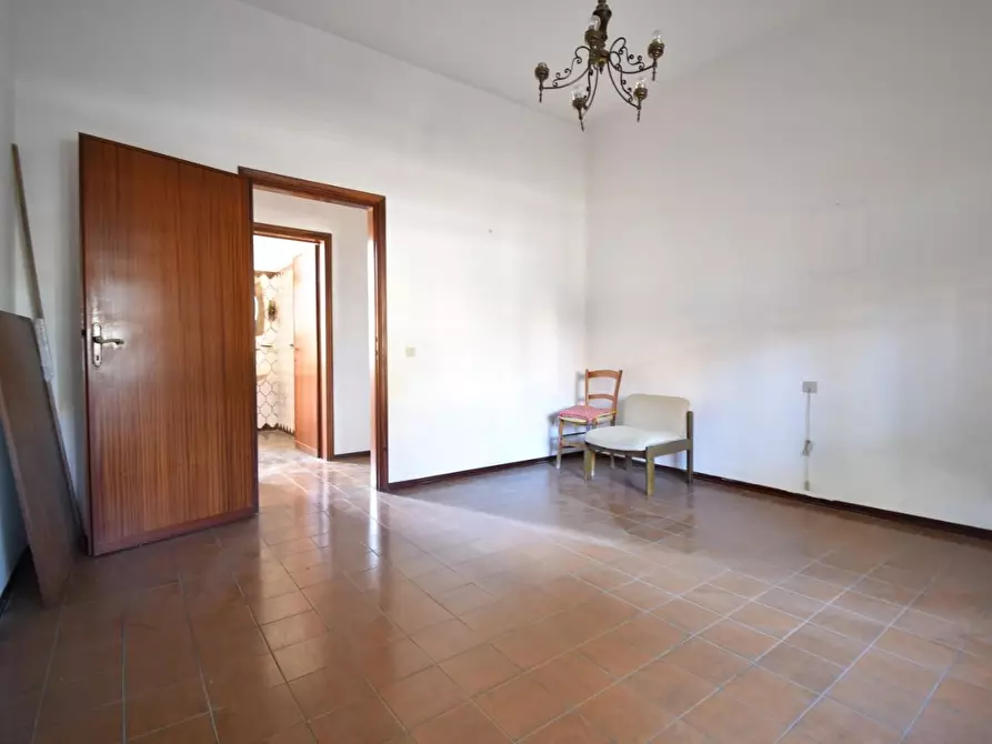 Immagine 12 di Appartamento in vendita  a Pisa