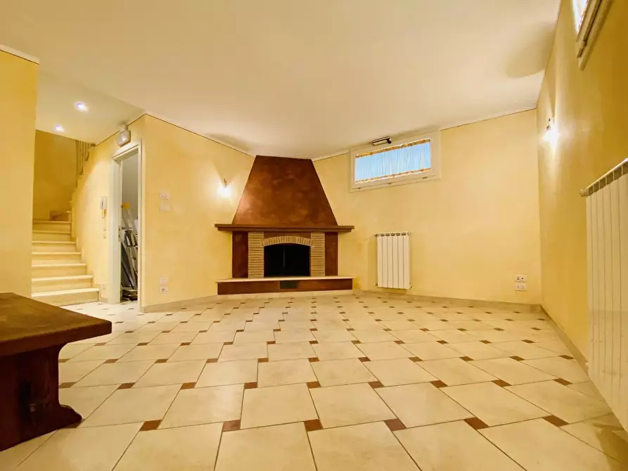 Immagine 23 di Casa semindipendente in vendita  a Pietrasanta