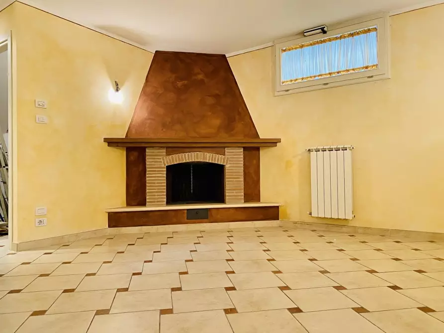 Immagine 24 di Casa semindipendente in vendita  a Pietrasanta