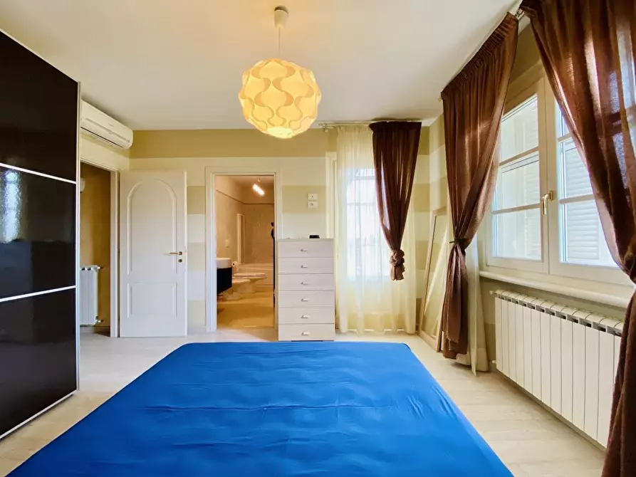 Immagine 40 di Casa semindipendente in vendita  a Pietrasanta