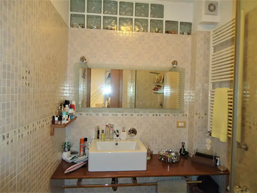 Immagine 7 di Casa bifamiliare in vendita  a Pisa