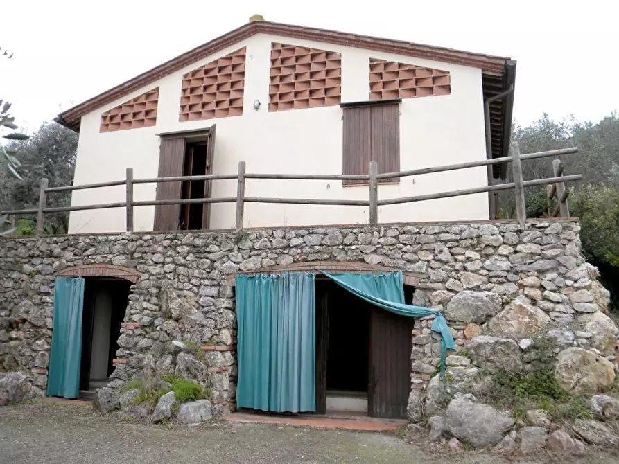 Immagine 4 di Rustico / casale in vendita  a San Giuliano Terme