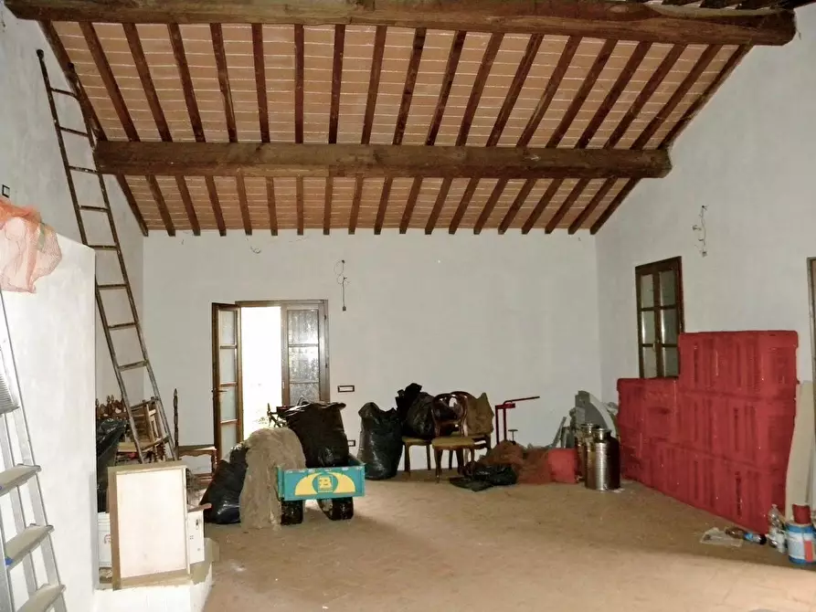 Immagine 18 di Rustico / casale in vendita  a San Giuliano Terme