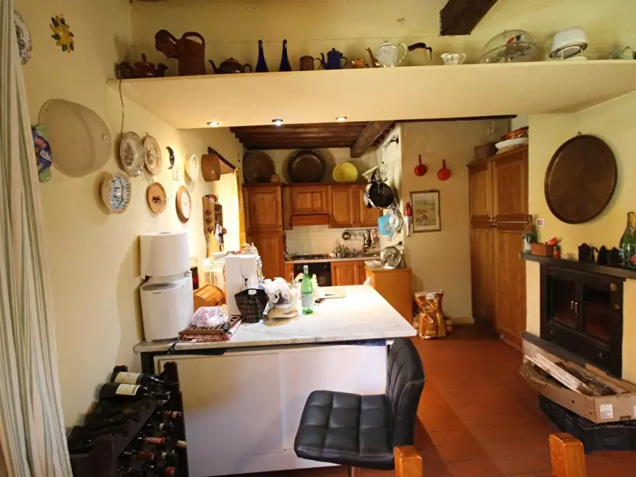 Immagine 23 di Rustico / casale in vendita  a Lucca