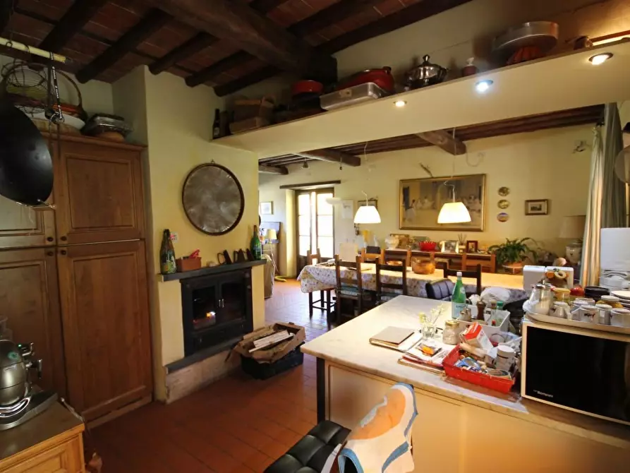 Immagine 22 di Rustico / casale in vendita  a Lucca