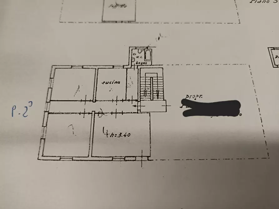 Immagine 26 di Palazzo in vendita  a Lucca