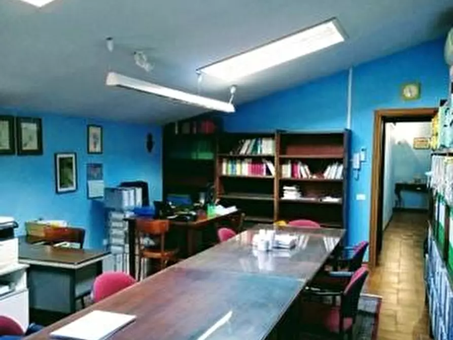 Immagine 4 di Ufficio in affitto  a Pisa