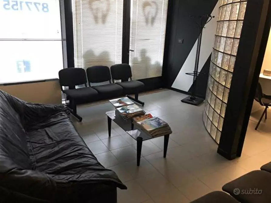 Immagine 2 di Ufficio in affitto  a San Giuliano Terme