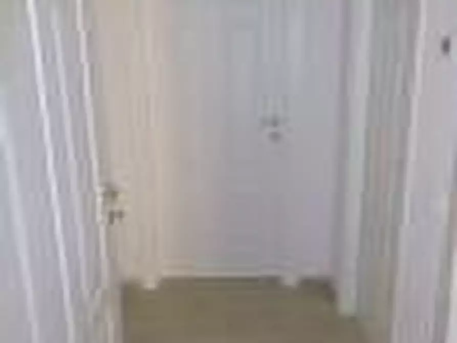 Immagine 5 di Appartamento in vendita  a Carrara