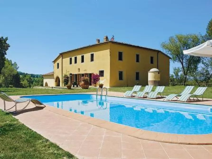 Immagine 3 di Azienda agricola in vendita  a Peccioli