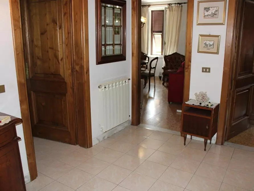 Immagine 22 di Casa bifamiliare in vendita  a Carrara