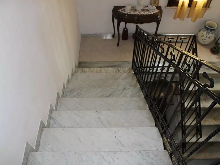 Immagine 18 di Casa bifamiliare in vendita  a Carrara