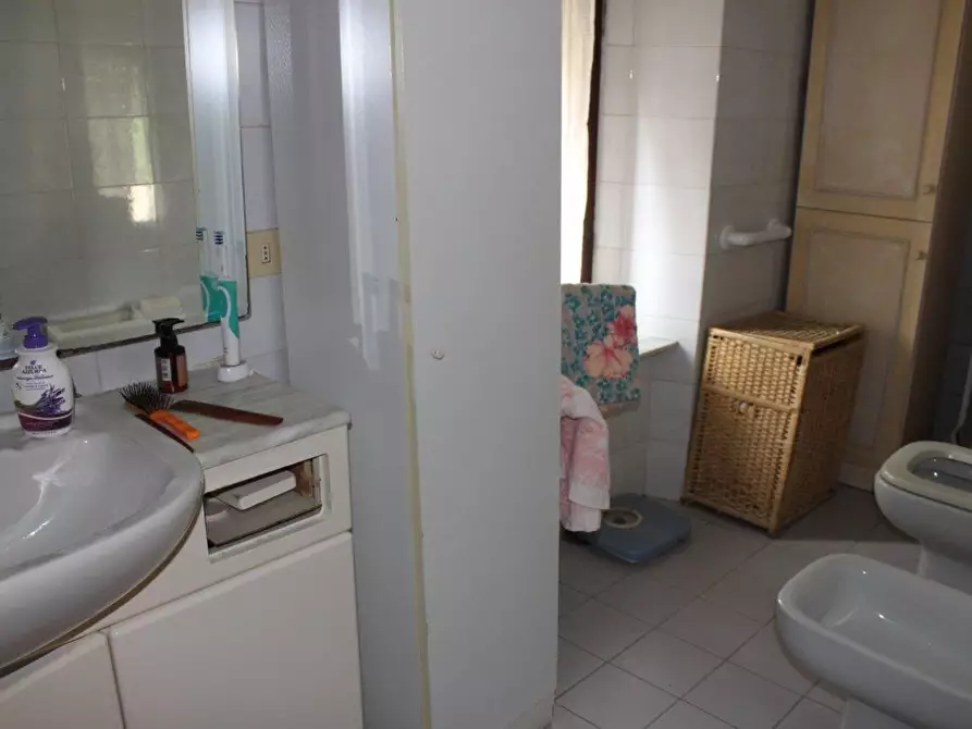 Immagine 8 di Casa bifamiliare in vendita  a Carrara