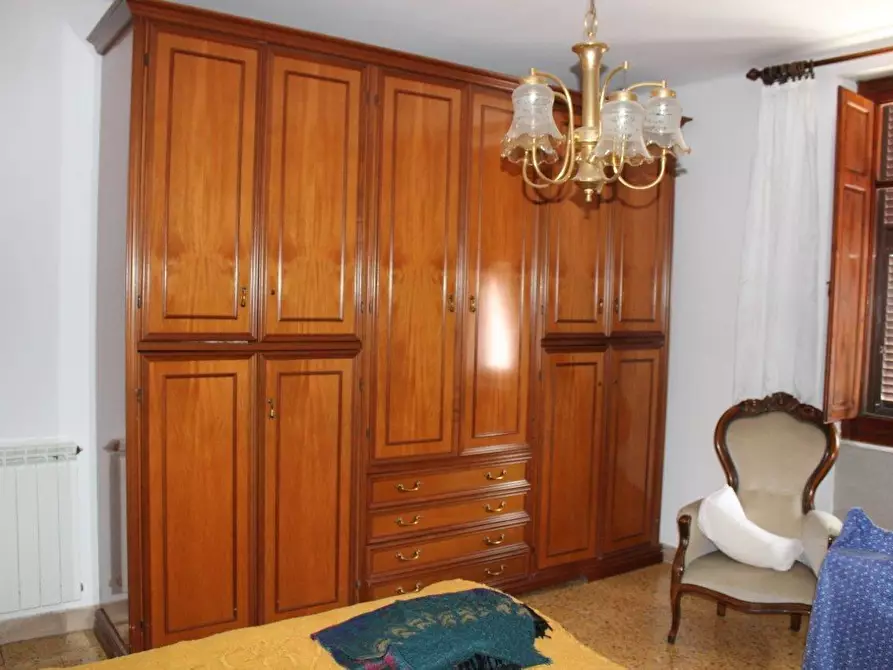 Immagine 16 di Casa bifamiliare in vendita  a Carrara