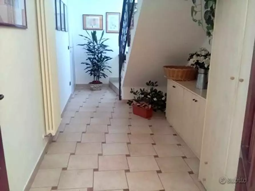 Immagine 3 di Casa indipendente in vendita  a Cascina