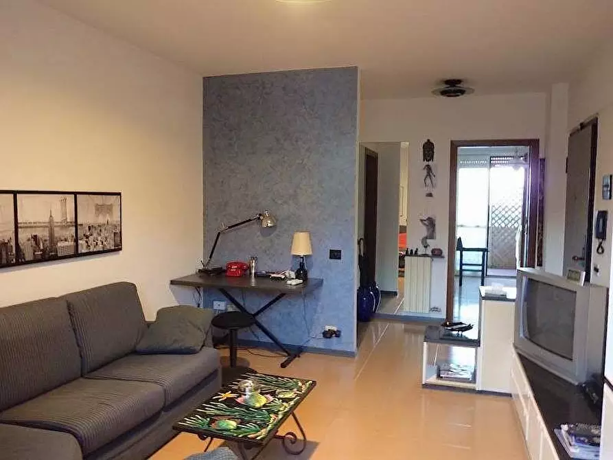 Immagine 3 di Appartamento in vendita  a Massa