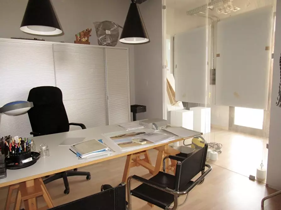 Immagine 9 di Ufficio in affitto  a San Giuliano Terme