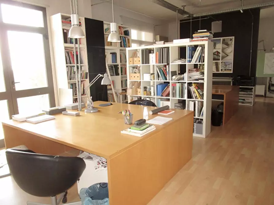 Immagine 2 di Ufficio in affitto  a San Giuliano Terme