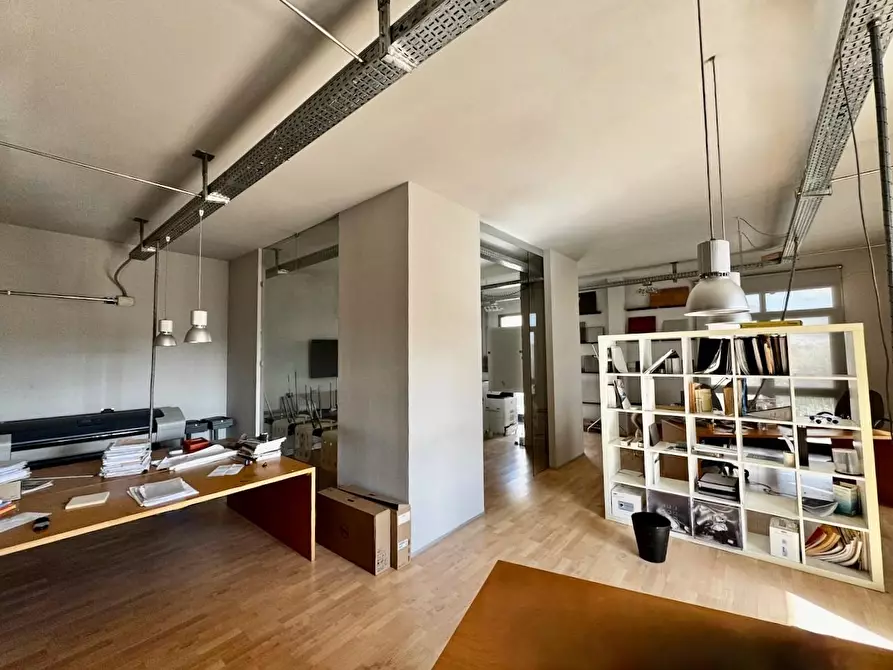 Immagine 13 di Ufficio in affitto  a San Giuliano Terme