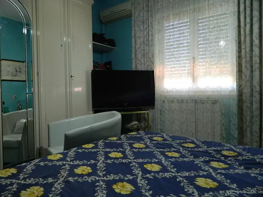 Immagine 5 di Appartamento in vendita  a Ortonovo