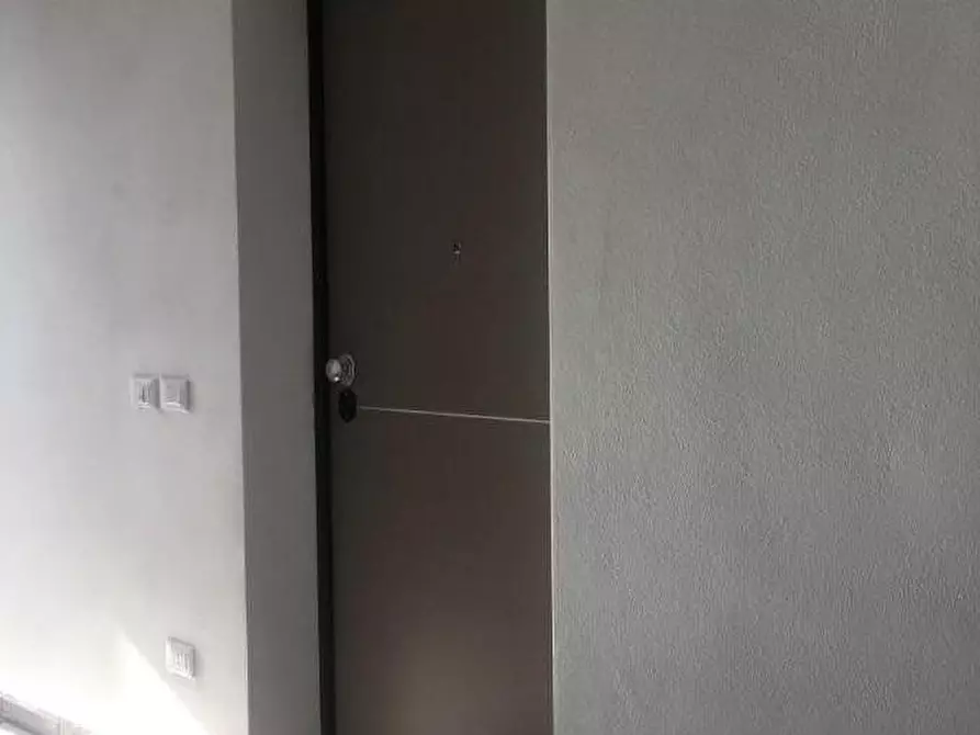 Immagine 10 di Laboratorio in vendita  a Cascina