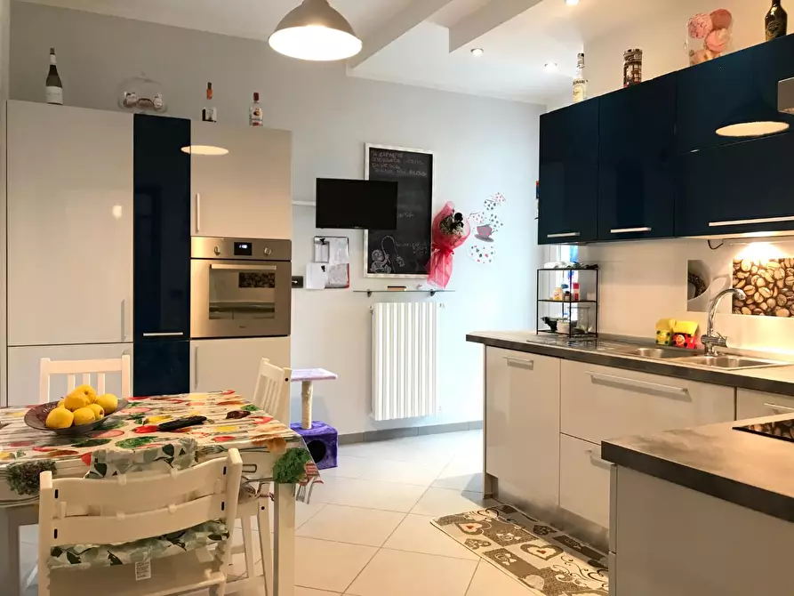 Immagine 10 di Appartamento in vendita  a Empoli