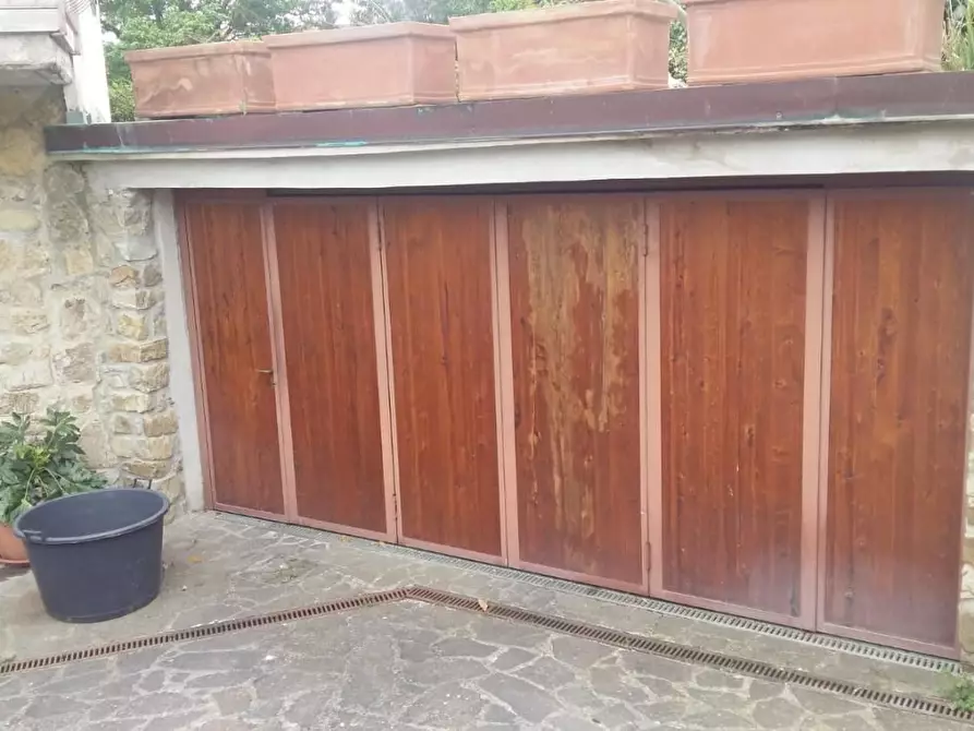 Immagine 5 di Villa in vendita  a Montalcino