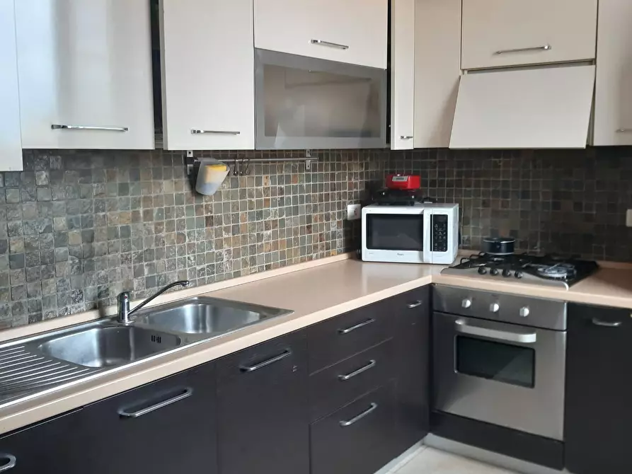 Immagine 3 di Appartamento in vendita  a Livorno