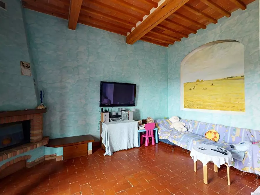 Immagine 25 di Villa in vendita  a Cascina