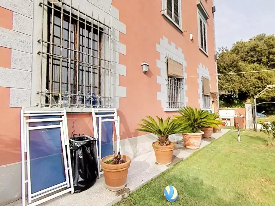 Immagine 32 di Villa in vendita  a Cascina