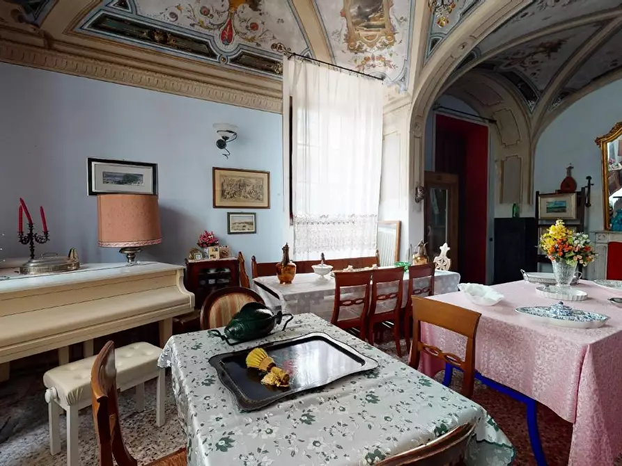 Immagine 7 di Villa in vendita  a Cascina