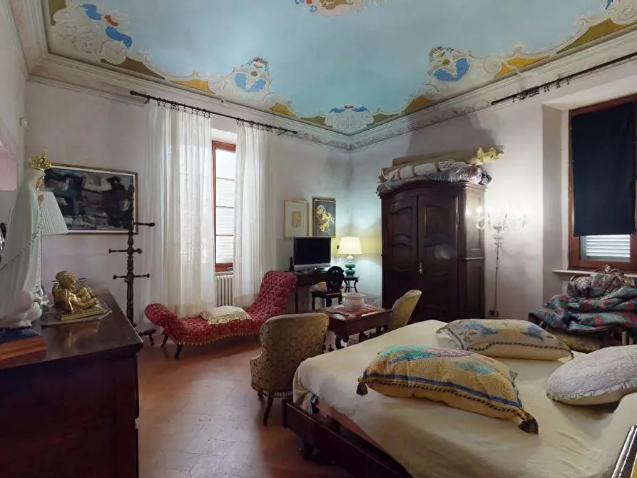 Immagine 16 di Villa in vendita  a Cascina